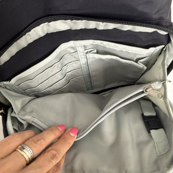 Derek Alexander Black Organizer Crossbody Travel Bag Multi Pockets - Picture 6 of 11